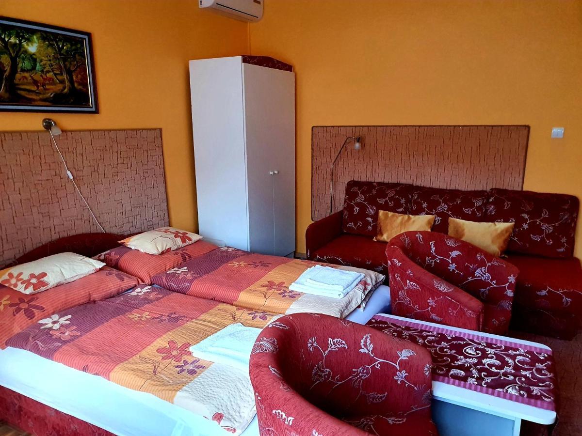 Apart Julia Villa Hévíz Екстериор снимка