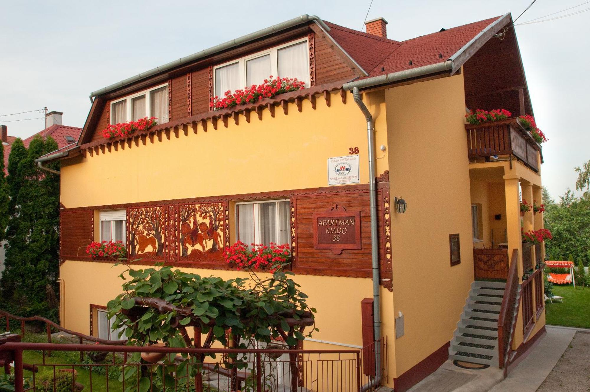 Apart Julia Villa Hévíz Екстериор снимка